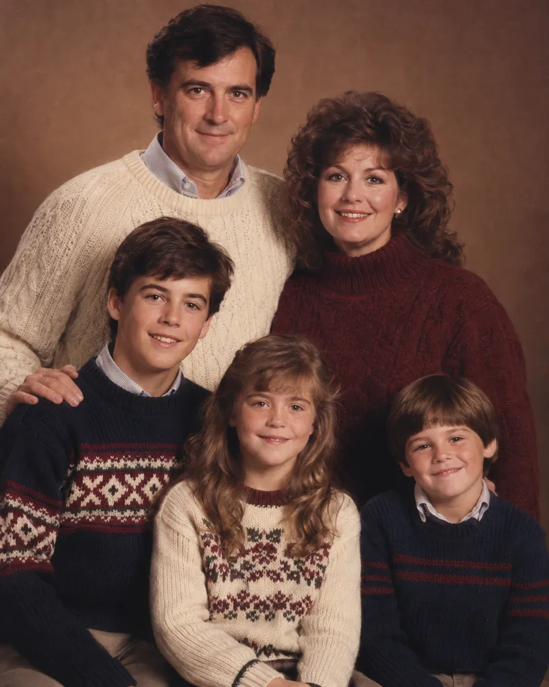 Matching knits — 1980s family AI-created scene reference