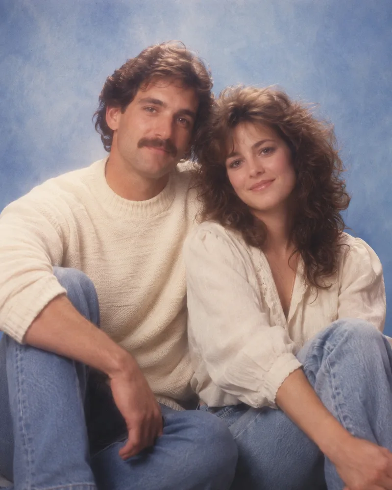 Two hearts, one frame — 1980s couples AI-created scene reference